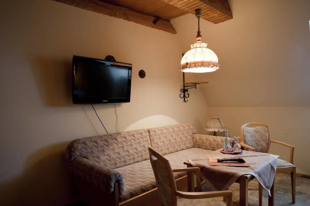 Hotel Gasthof Zur Post Wolfegg Dış mekan fotoğraf